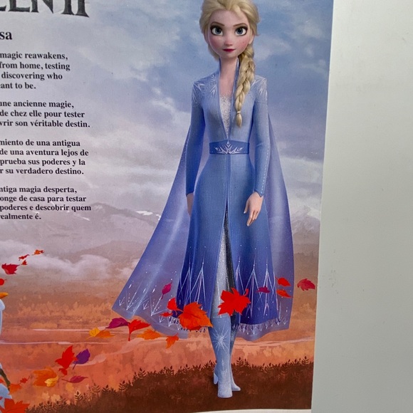 Disney's FROZEN II Elsa Fashion Doll 12" Hasbro - Picture 8 of 10